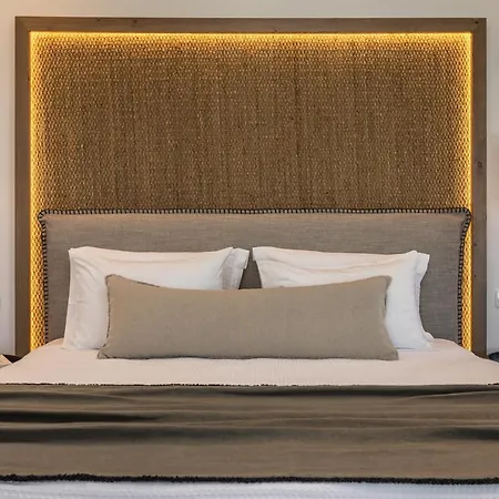 Vineyard Exclusive 4* Akrotírion